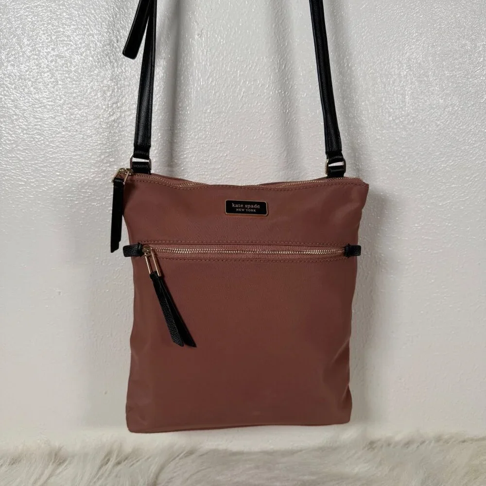 Kate Spade Flat Crossbody Dawn Sparrow Pink W Leather Strap Nylon Everyday Bag